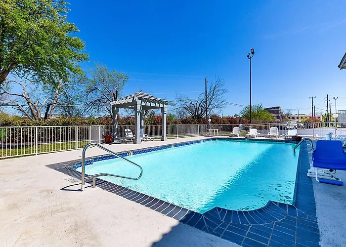 Motel 6-Dallas, Tx - Market Center